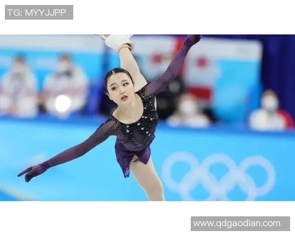 江油一中女足球星崭露头角勇闯职业赛场展现无限潜力